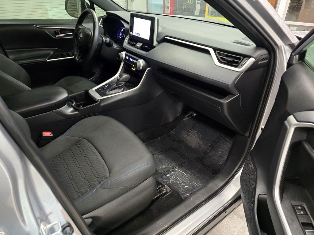 Used 2024 Toyota RAV4 SE AWD/4WD image 30