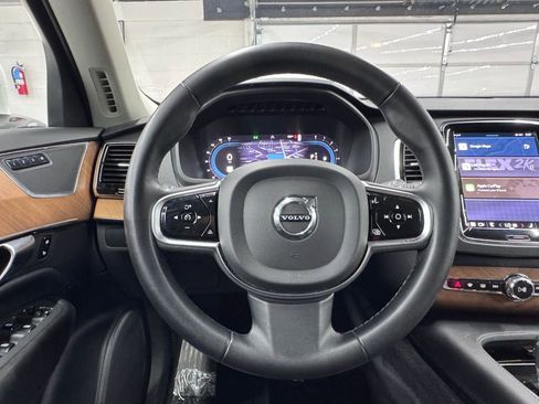Used 2023 Volvo XC90 B5 Plus image 25