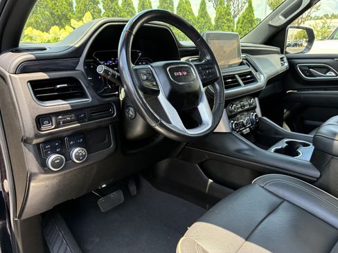 Used 2021 GMC Yukon SLT w/ SLT Premium Package AWD/4WD image 28