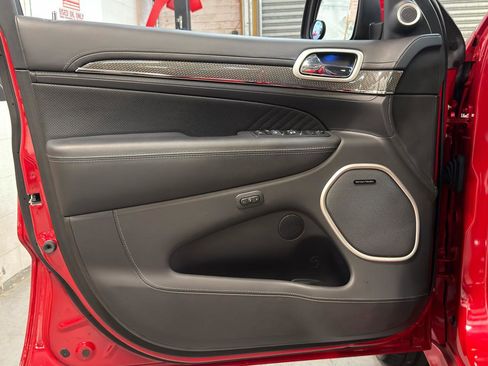 Used 2018 Jeep Grand Cherokee Trackhawk AWD/4WD image 15