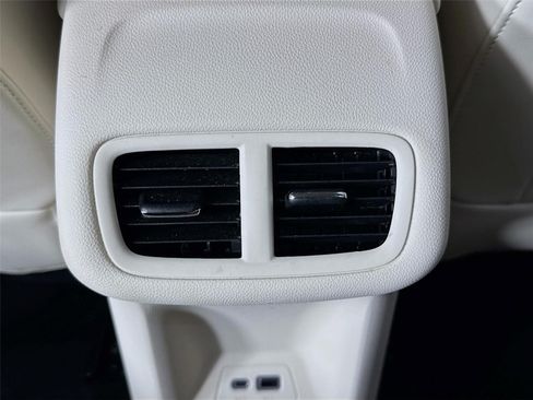 Certified 2022 Buick Envision Essence w/ Technology Package I FWD image 27
