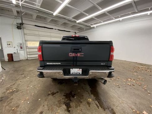 Used 2019 GMC Sierra 2500 SLT w/ Duramax Plus Package image 5