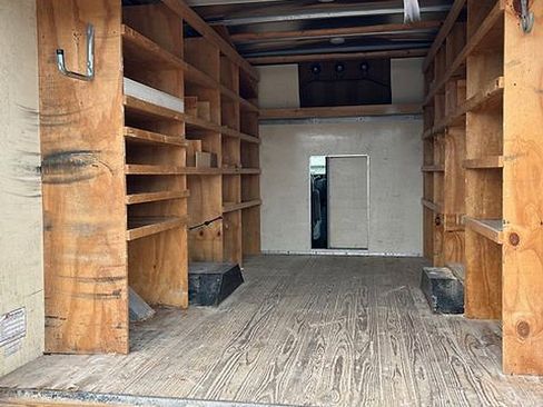 Used 2015 Ford E-350 and Econoline 350 Super Duty w/ Power Windows & Locks Group image 10