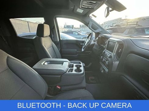 Used 2022 Chevrolet Silverado 1500 LT image 2