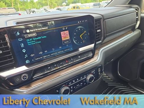 Used 2023 Chevrolet Silverado 1500 LT AWD/4WD image 12
