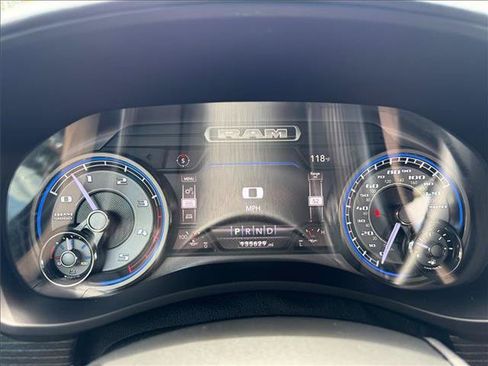 Used 2021 RAM 2500 Limited AWD/4WD image 45