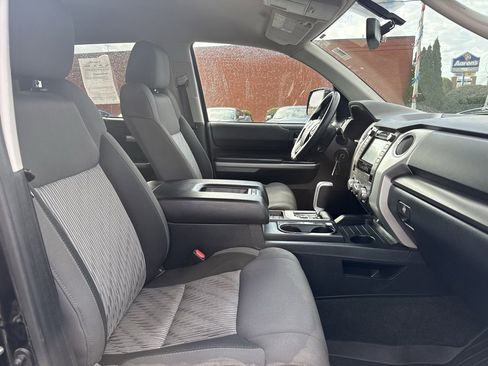 Used 2016 Toyota Tundra SR5 image 32