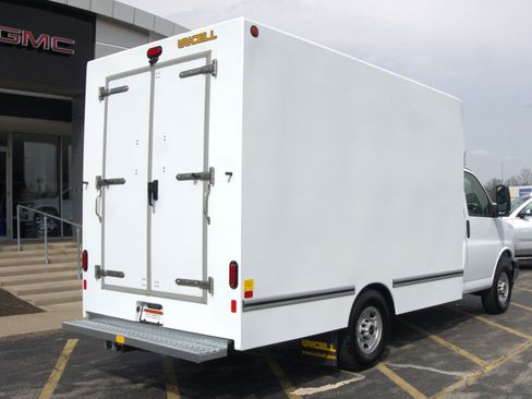 New 2025 GMC Savana 3500 w/ Power Convenience Package image 7