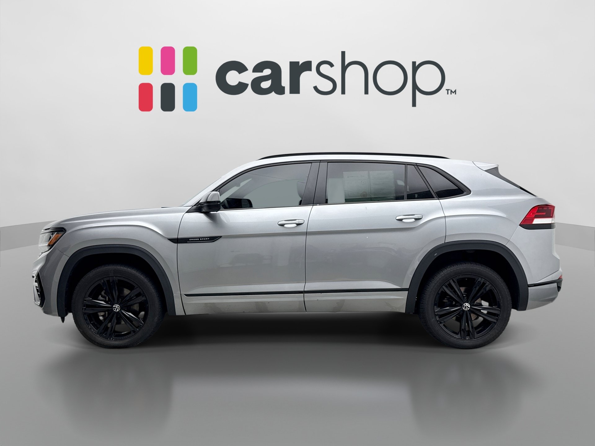 Used 2023 Volkswagen Atlas Cross Sport SEL R-Line AWD/4WD image 2
