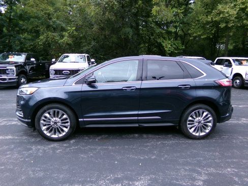 Certified 2022 Ford Edge Titanium w/ Equipment Group 301A AWD/4WD image 6