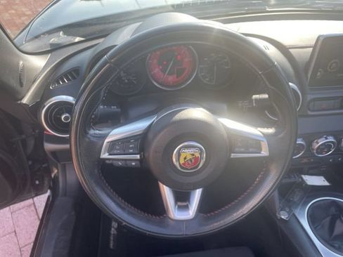 Used 2020 FIAT 124 Spider Abarth w/ Convenience Group RWD image 26