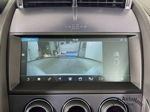 Used 2021 Jaguar F-TYPE R image 19