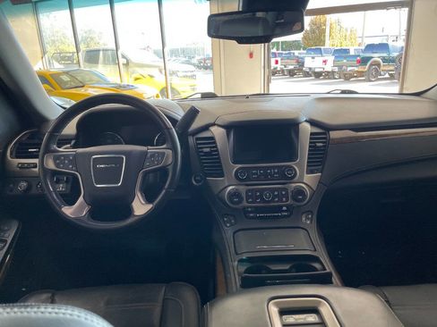 Used 2016 GMC Yukon Denali w/ Open Road Package image 24