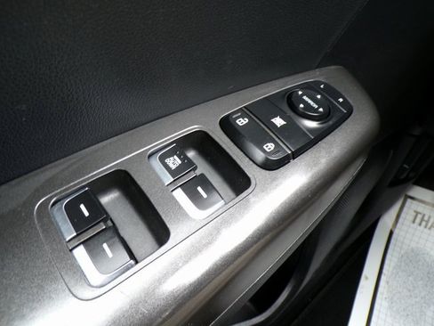 Used 2020 Kia Sportage LX image 20