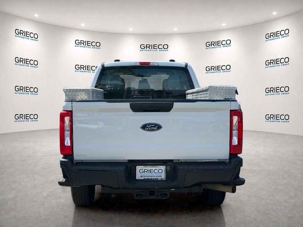 Used 2024 Ford F250 XL RWD image 6