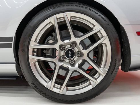 Used 2013 Ford Mustang Shelby GT500 RWD image 31