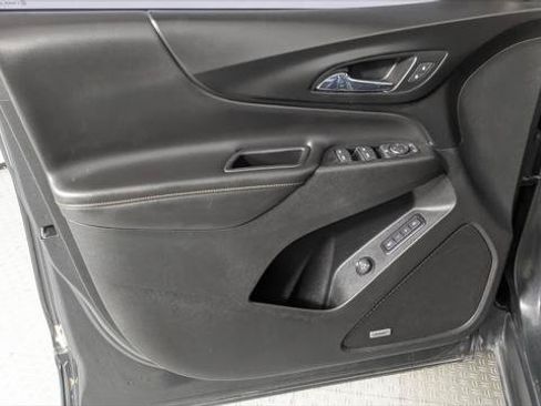 Used 2018 Chevrolet Equinox Premier FWD image 13