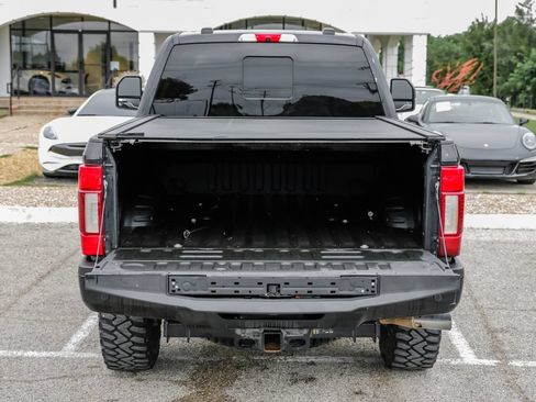 Used 2020 Ford F250 Platinum w/ Tremor Off-Road Package AWD/4WD image 46