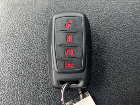 Used 2021 RAM 1500 Big Horn RWD image 32