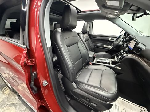 Used 2021 Ford Explorer Limited image 23