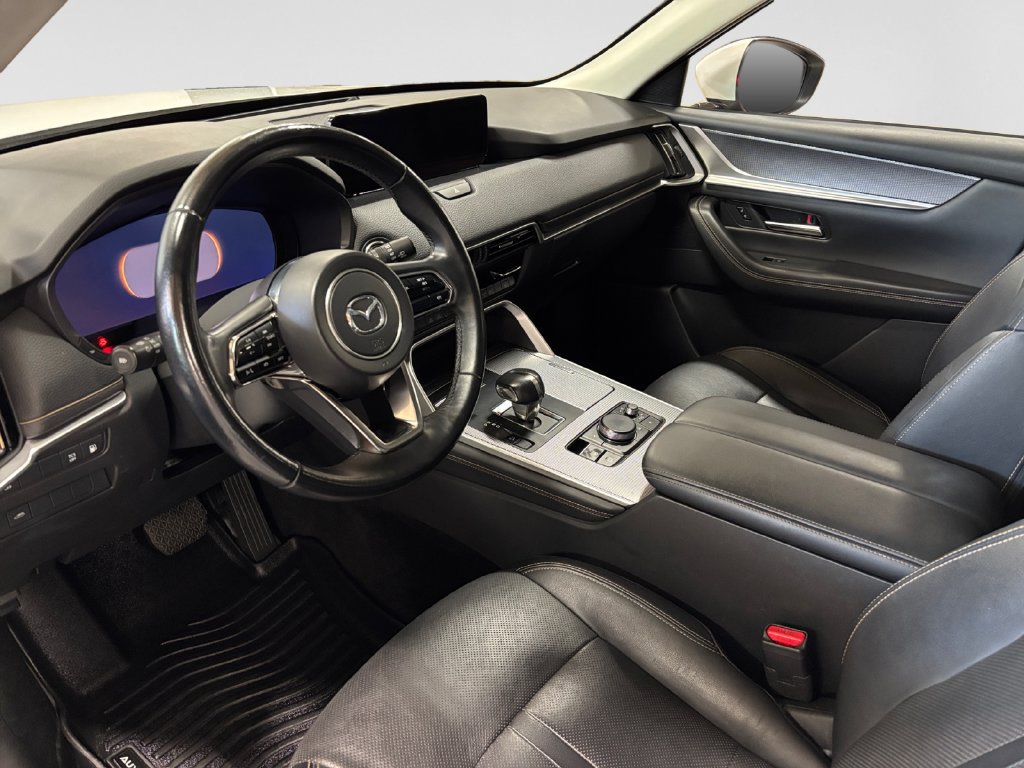 Used 2024 MAZDA CX-90 Plug-In Hybrid w/ Preferred AWD/4WD image 30