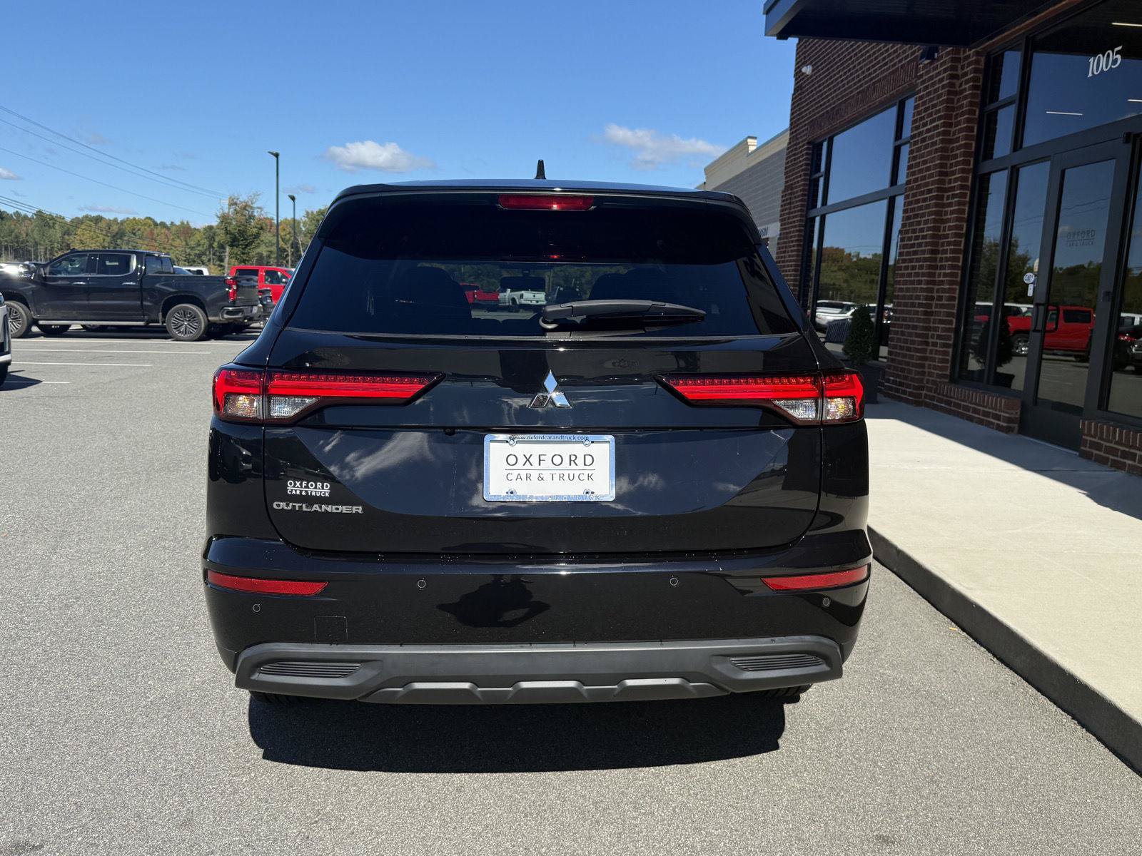 Used 2023 Mitsubishi Outlander ES FWD image 31