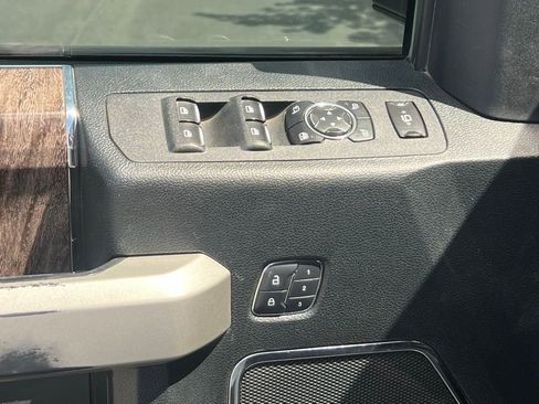 Used 2018 Ford F350 Lariat w/ Chrome Package AWD/4WD image 28