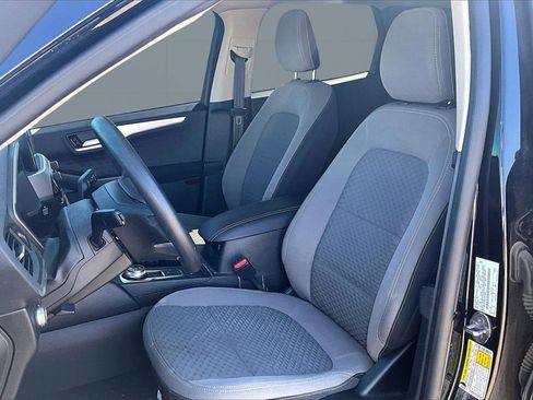 Used 2020 Ford Escape SE image 26