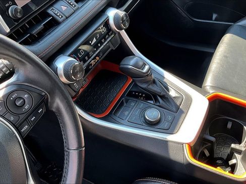 Used 2023 Toyota RAV4 Adventure image 19