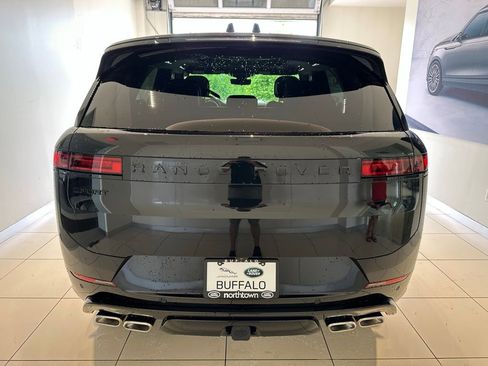 New 2025 Land Rover Range Rover Sport Dynamic SE AWD/4WD image 3