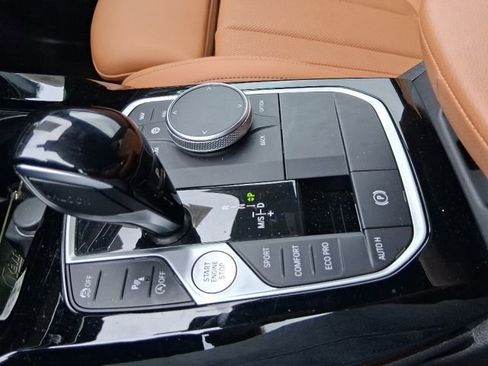 Used 2024 BMW X3 sDrive30i w/ Convenience Package RWD image 12