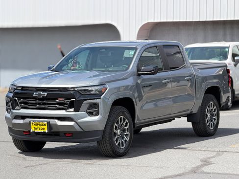 Used 2023 Chevrolet Colorado Z71 w/ Z71 Convenience Package 2 AWD/4WD image 13