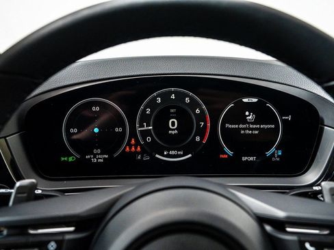 New 2026 Porsche Cayenne image 15