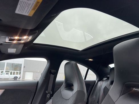 Used 2023 Mercedes-Benz CLA 250 4MATIC image 17