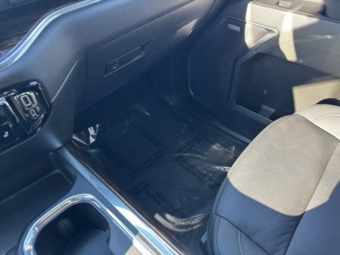 Certified 2022 GMC Sierra 1500 Elevation w/ Elevation Premium Package image 24