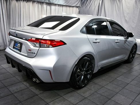 Used 2023 Toyota Corolla SE AWD/4WD image 6