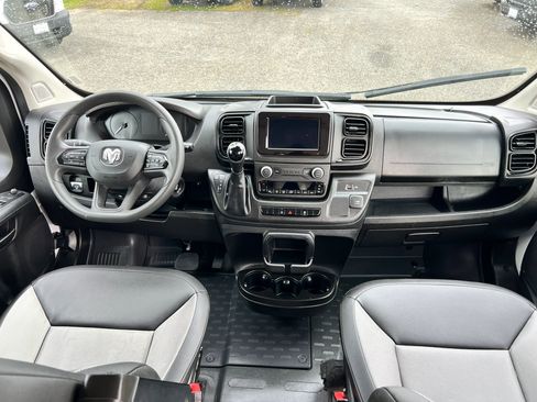 Used 2025 RAM ProMaster 3500 w/ Convenience Group FWD image 12
