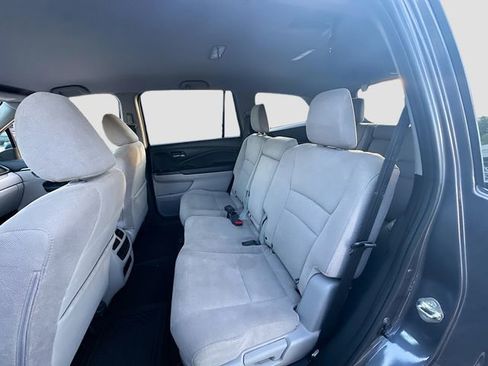 Used 2020 Honda Pilot EX image 24