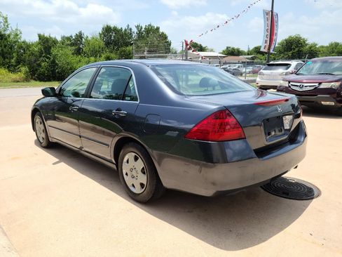 Used 2007 Honda Accord LX image 6