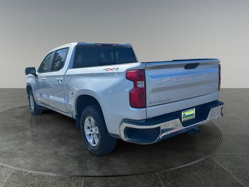 Used 2020 Chevrolet Silverado 1500 LT w/ Convenience Package AWD/4WD image 8