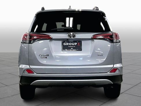 Used 2018 Toyota RAV4 XLE w/ Plus Extra Value Package image 5