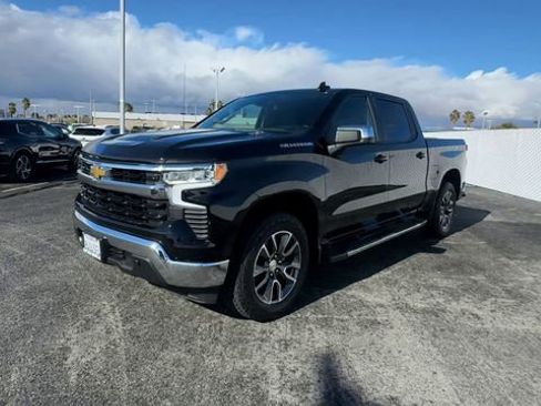 Certified 2025 Chevrolet Silverado 1500 LT w/ Leather Package RWD image 4