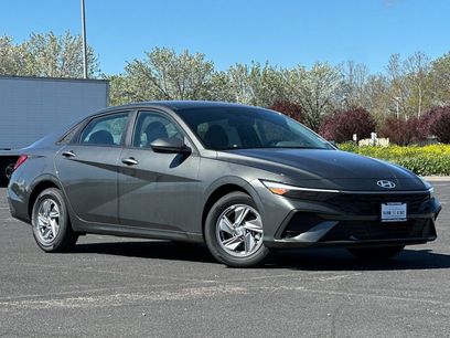 New 2026 Hyundai Elantra SE