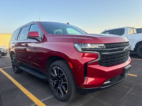 Used 2022 Chevrolet Tahoe RST w/ Sport Performance Package AWD/4WD image 3