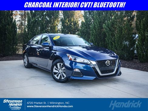Used 2019 Nissan Altima 2.5 S image 1