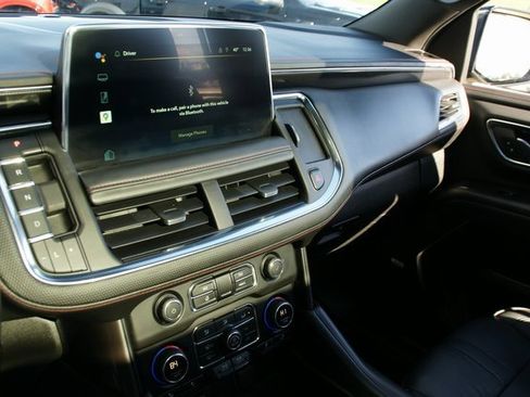 Used 2022 Chevrolet Suburban RST w/ Sport Performance Package image 23