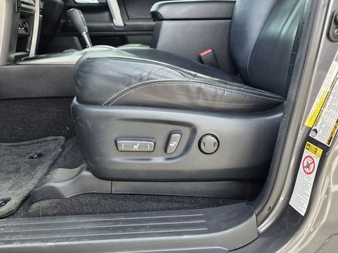 Used 2016 Toyota 4Runner Limited RWD image 10