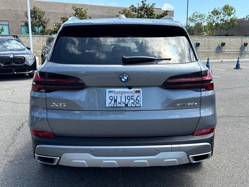 Used 2026 BMW X5 xDrive50e w/ Parking Assistance Package AWD/4WD image 10