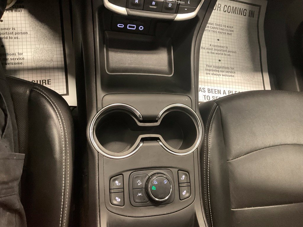 Used 2024 GMC Terrain SLT AWD/4WD image 20