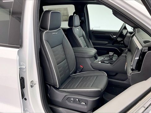 New 2026 GMC Sierra 1500 AT4X image 9